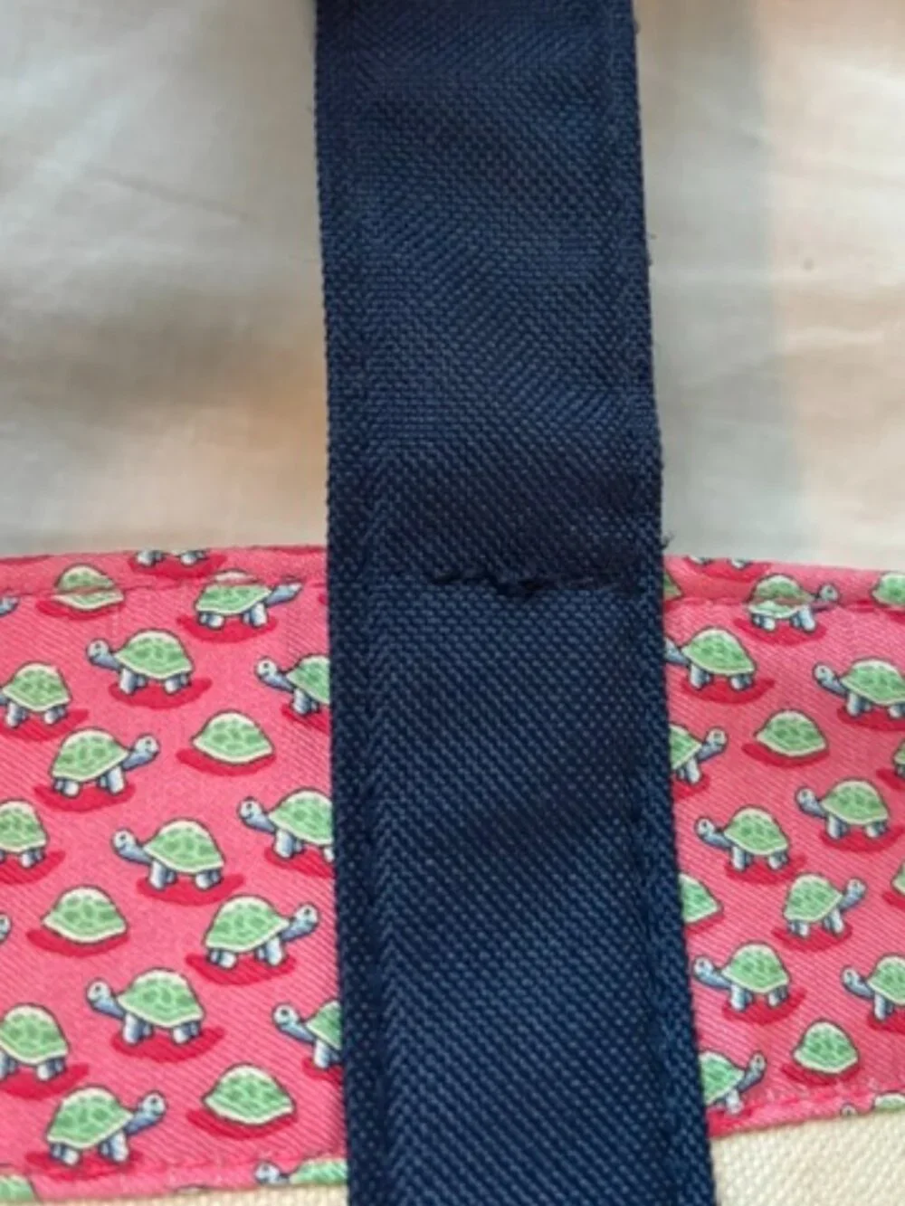 Vineyard Vines preppy canvas